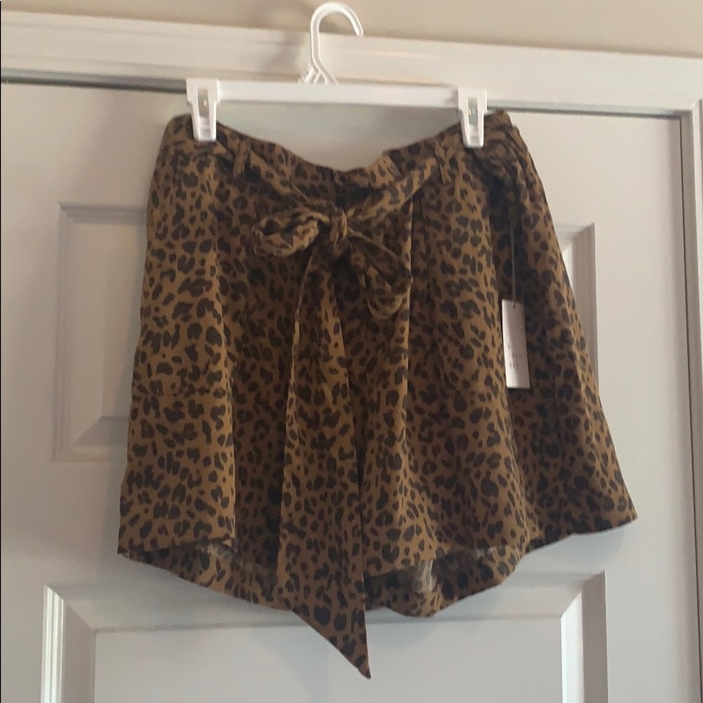 New! A New Day Cheetah Tie In the Front Shorts!